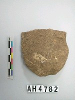 藏品(淺腰打製石斧)的圖片